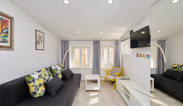 Apartment Nino 3 - Two Bedroom Apartment, Sleeps 4