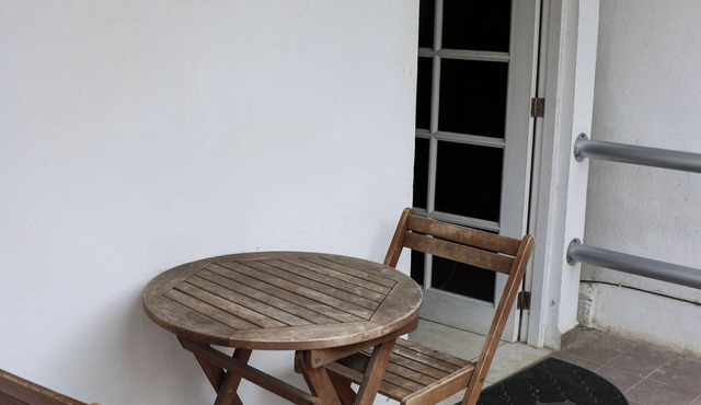 Apartment No. 1, perfectly located with swimming pool (pets welcome)