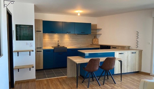 Apartment of the Capuchins, view of the harbor of Brest