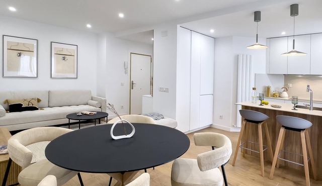 Apartment + Office room in Retiro, Madrid