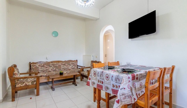 Apartment 'Olivea Apt 1' with Sea View, Wi-Fi and Air Conditioning