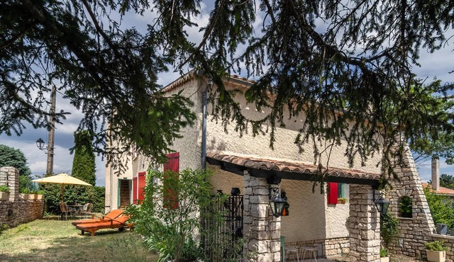 Apartment on 1st floor, village on short distance