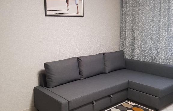 Apartment on Junatov 4