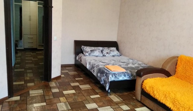 Apartment on Mervinskaya 25