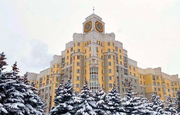 Apartment on ploshchad' Partizan