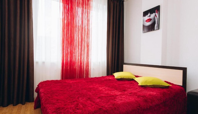 Apartment On Shchorsa 109