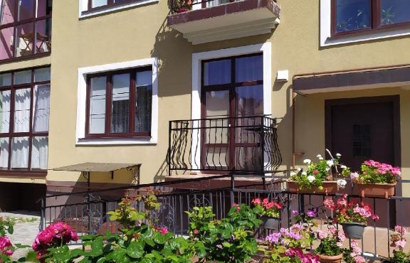 Apartment on Sosnovaya st.