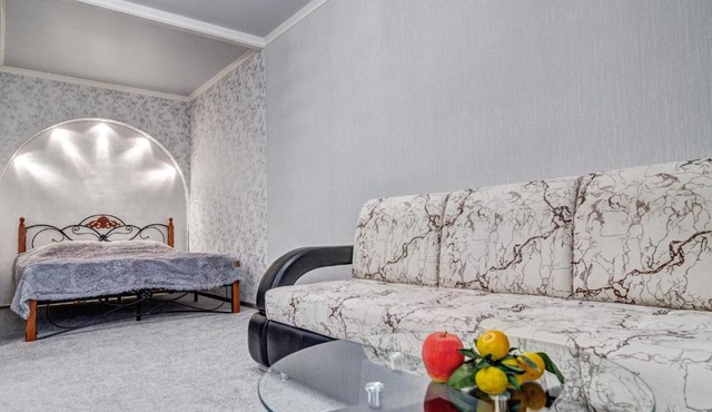 Apartment on Suvorova 161