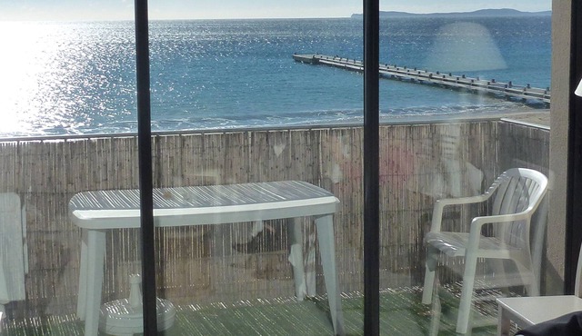 APARTMENT ON THE BEACH