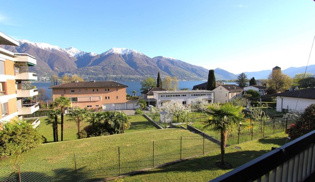 Apartment on the 1st floor of an apartment building in a sunny and central location