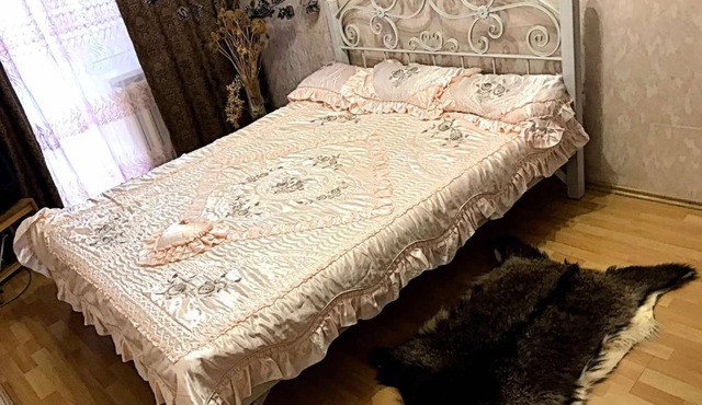 Apartment on Vali Safronovoy 75 SK Varyag