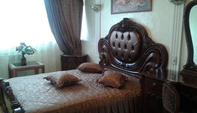 Apartment Ostrovskogo 35/11