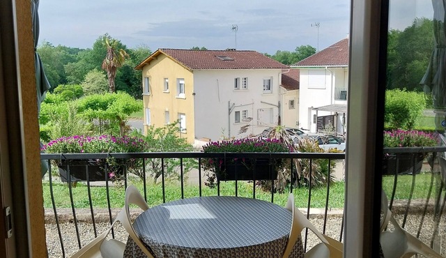 Apartment 'Palmiers 2' with Private Garden and Wi-Fi