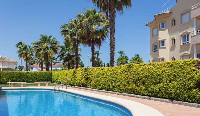Apartment 'Par3' with Shared Pool and Private Terrace