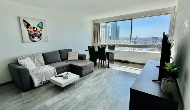 Apartment Paris La Défense Eiffel Tower Skyline