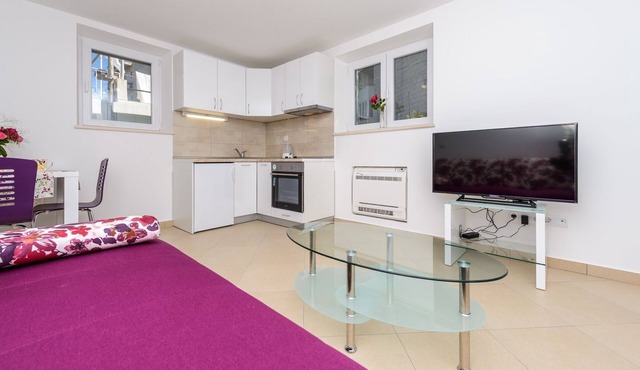 Apartment Pavlina - One Bedroom Apartment with Terrace