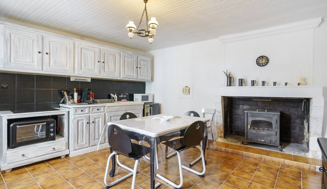 Apartment: Peaceful Countryside Setting Near the Ocean