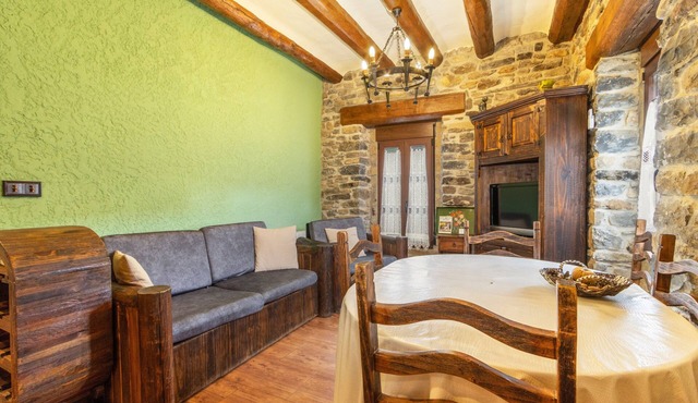 Apartment 'Peña Roya' with Mountain View, Shared Garden and Wi-Fi