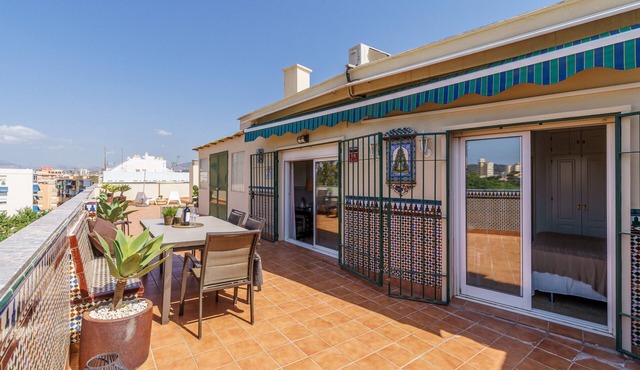Apartment 'Penthouse Victoria' with Sea View, Wi-Fi and Air Conditioning