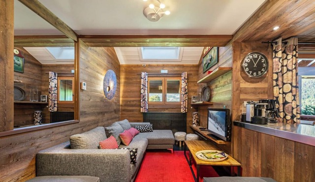 Apartment Perdrix 2 - Four Bedroom Villa, Sleeps 8