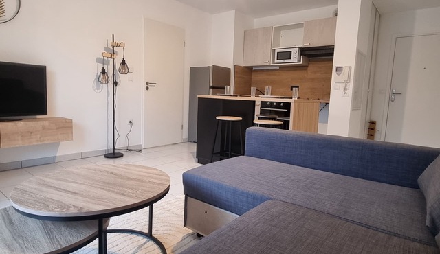 Apartment Pessac- Ideal location