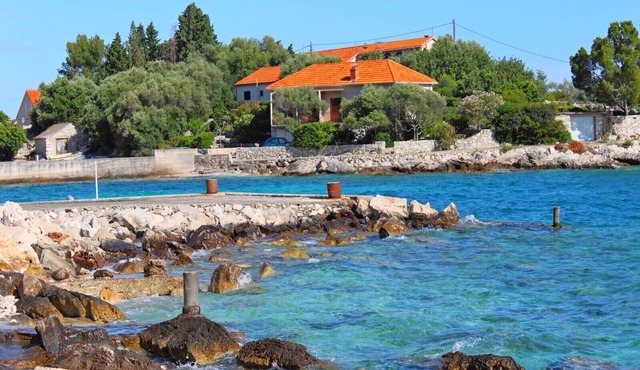 Apartment Petar, (13114), Blato, Croatia