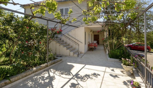 Apartment Petar - Two Bedroom Apartment with Terrace (A4+1)