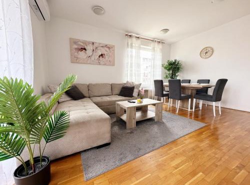 Apartment Petra