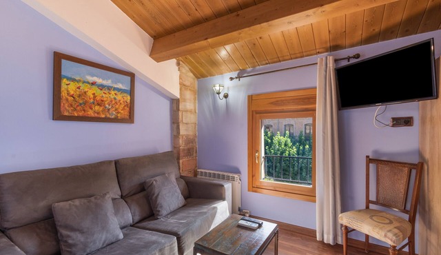 Apartment 'Petronila' with Wi-Fi and Air Conditioning