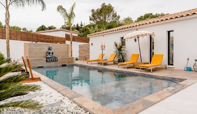 Apartment 'Phuket' with Mountain View, Wi-Fi and Air Conditioning