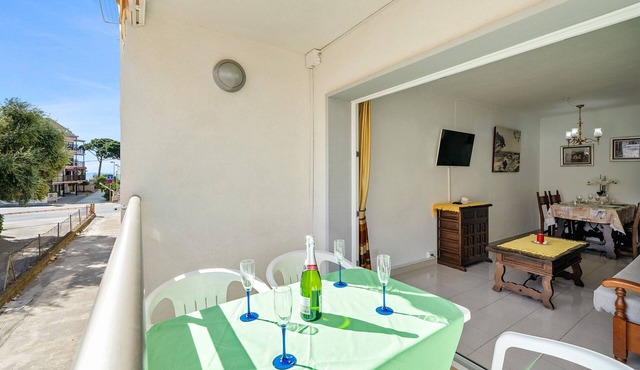 Apartment "Playa Dorada B106" near Beach with Balcony, A/C & Wi-Fi