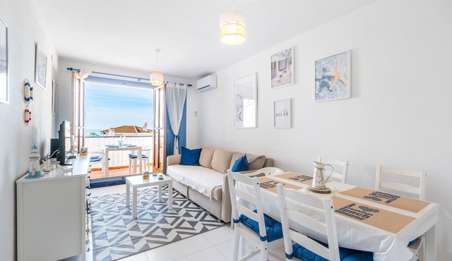 Apartment 'Playa Varadero' with Sea View, Wi-Fi and Air Conditioning