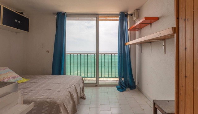 Apartment 'Porte Rouge 3' with Sea View