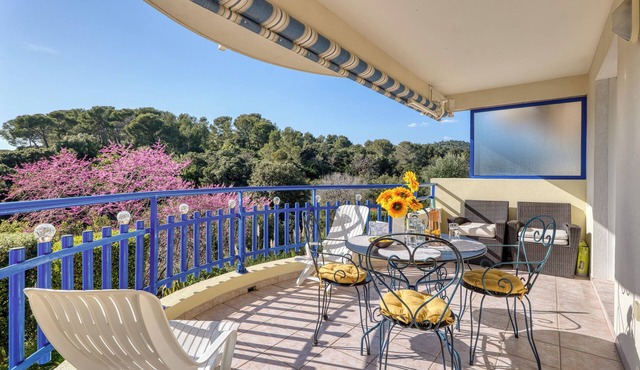 Apartment Poseidon - Sea View, St Raphael, France