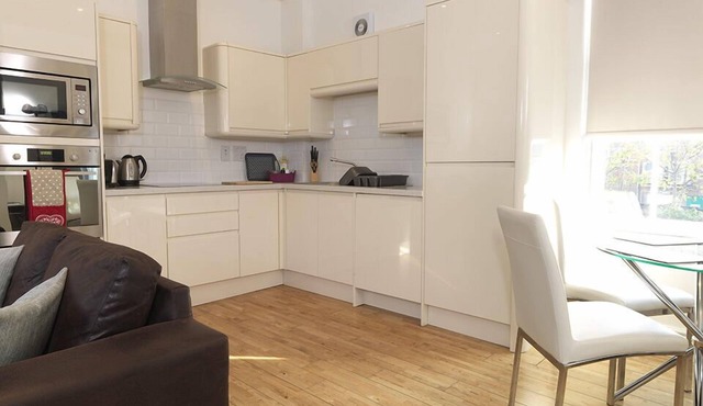 Apartment-Private Bathroom-One Bedroom