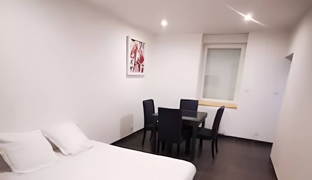 Apartment-Private Bathroom