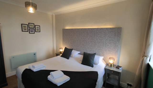 Apartment-Private Bathroom-Pennine