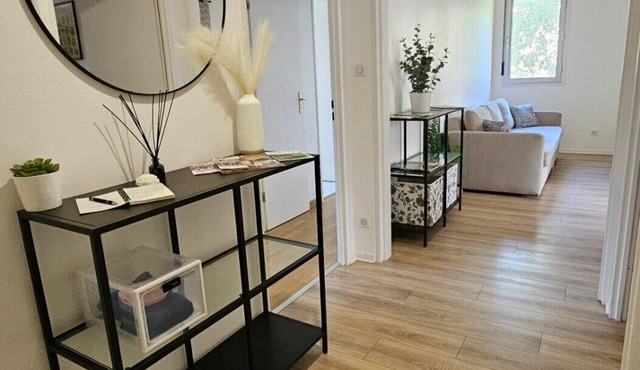 Apartment-Private Bathroom