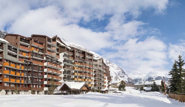 Apartment – Private Bathroom with Bathtub