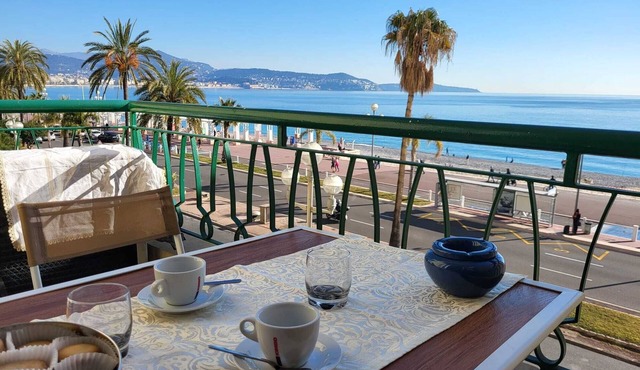 Apartment 'Promenade Des Anglais' with Sea View, Balcony and Wi-Fi