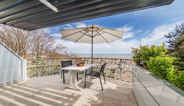 Apartment 'Résidence Le Rêve' with Shared Pool, Wi-Fi and Air Conditioning