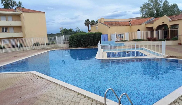 Apartment Residence Europa Canet with terrace 5 min from the beach