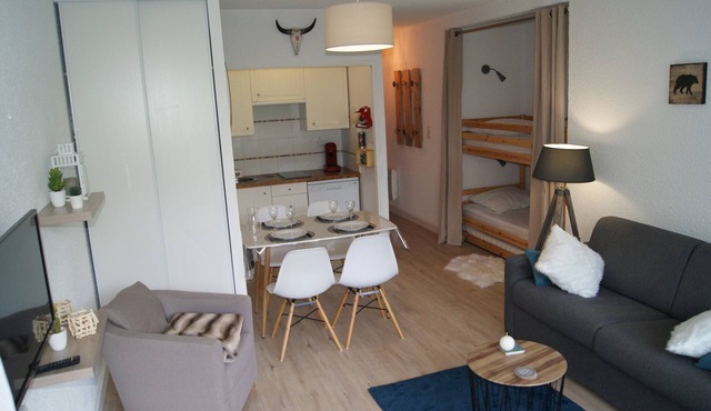 APARTMENT * RENOVATED IN NEW ST LARY VILLAGE