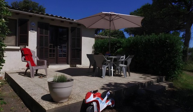 Apartment 'Rico Plage 4 Personnes' with Private Terrace, Wi-Fi and Air Conditioning