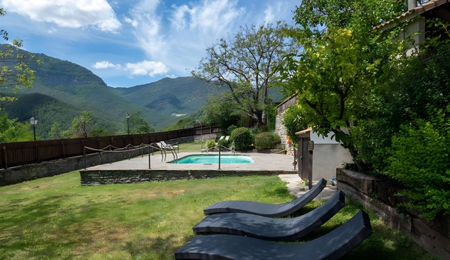 Apartment 'Roble' with Mountain View, Shared Pool and Wi-Fi
