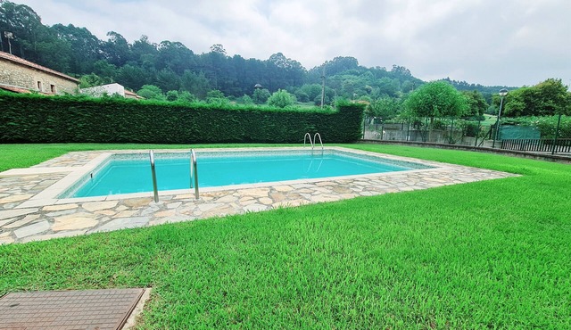 Apartment 'Romántico Con Piscina' with Mountain View, Shared Pool and Wi-Fi