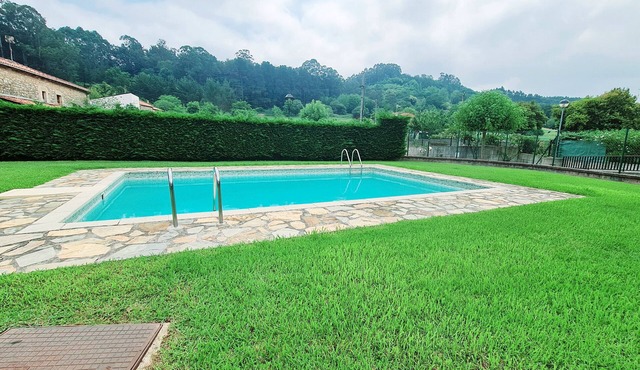 Apartment 'Romántico Con Piscina' with Mountain View, Shared Pool and Wi-Fi