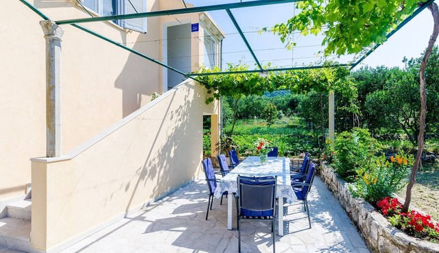 Apartment & Rooms Maždin - One Bedroom Apartment with Balcony and Sea View