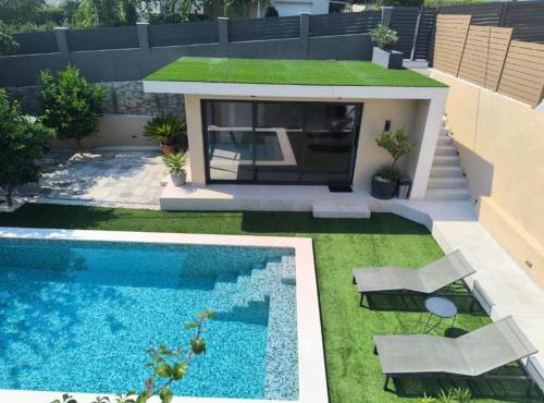 Apartment RUJAN with private heated pool