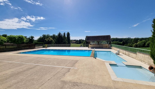 Apartment - Saint Génies- 4 pers - Swimming pool